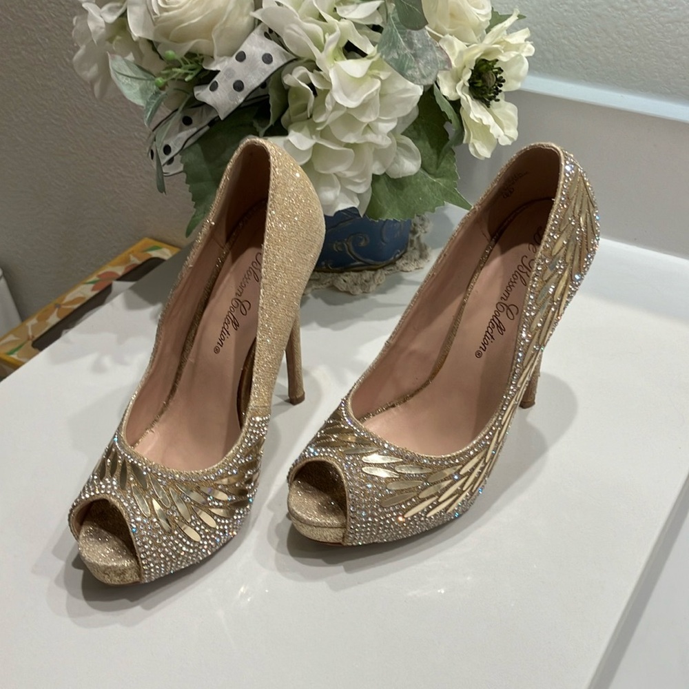 De Blossom Collection Gold Sparkling Stilettos with 5” Heels